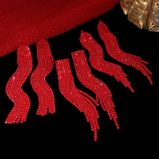 Long Red Tassel Earrings for Women Creative High Sense Light Luxury Solid Red Drop Earring Inlaid Rhinestone Jewelry d