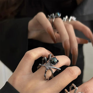 Dark Spider Open Ring Retro Moonstone Black Ring Halloween New Gothic Jewelry faux  pearl