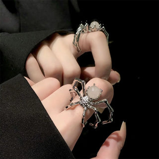 Dark Spider Open Ring Retro Moonstone Black Ring Halloween New Gothic Jewelry faux  pearl