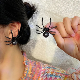 New Fashion Black Spider Pearl Earring Trendy Personality Dark Style Halloween Accessories Alloy Geometric Ear Accessory