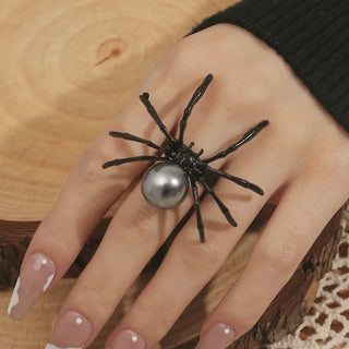 Halloween Exaggerated Spider Rings for Gothic Aesthetic Dark Animal Imitation Pearl Finger Ring Men Party Punk Jewelry