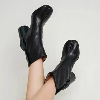 2026 Autumn Winter Soft Leather Split toe Tabi Women Ankle Boots Fashion Zip Thick High heels Chelsea Chunky Shoes Short Booties