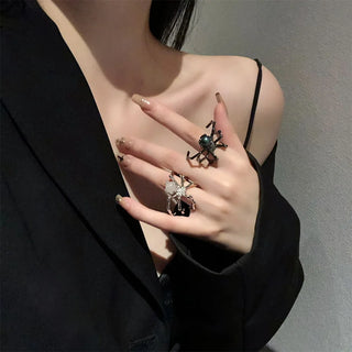 Dark Spider Open Ring Retro Moonstone Black Ring Halloween New Gothic Jewelry faux  pearl