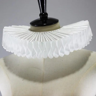 White Ruffle Vintage Clown Neck Ruff Silky Fake Collars Detachable Collars Victorian Rennaisance Costume Novelty Necklace Shawl